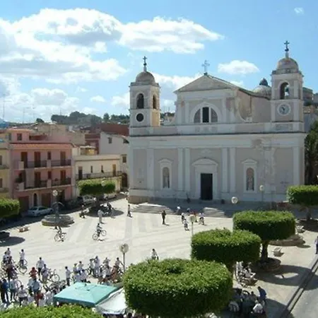 아파트 La Stanza Vicino Al Mare , Una Camera Da Letto E Bagno Con Balcone Vista Mare