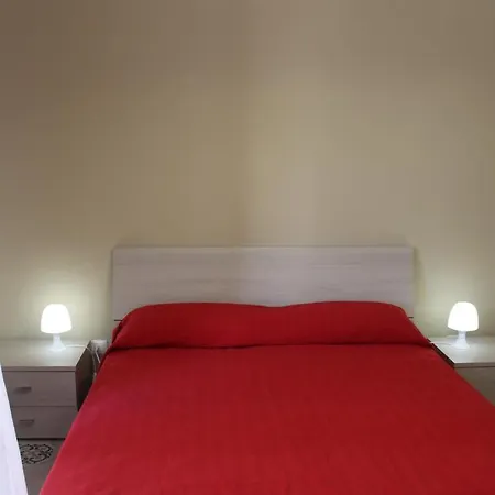 La Stanza Vicino Al Mare , Una Camera Da Letto E Bagno Con Balcone Vista Mare 아파트 *