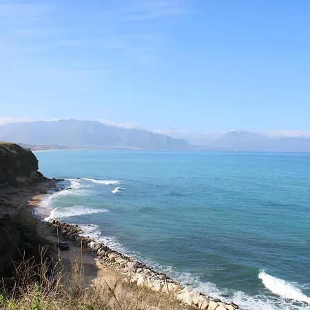 Apartment La Stanza Vicino Al Mare , Una Camera Da Letto E Bagno Con Balcone Vista Mare Balestrate